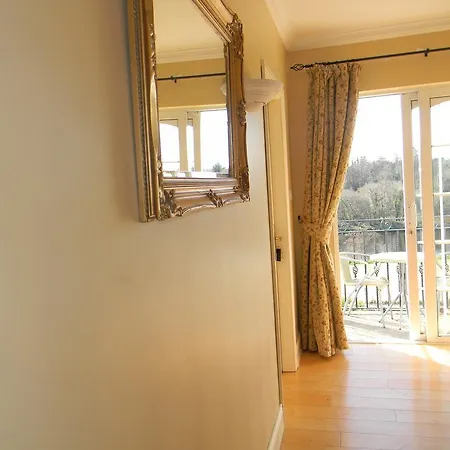 Bed & Breakfast Reeks 3*